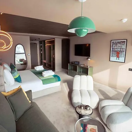 Fahrenheit Seven Les Menuires Hotel 4*